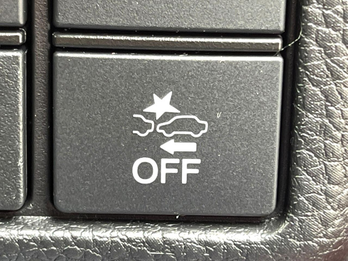 2019 Honda N-BOX CUSTOM DBA-JF3 (UW-69f1f70e20c3f)[22]