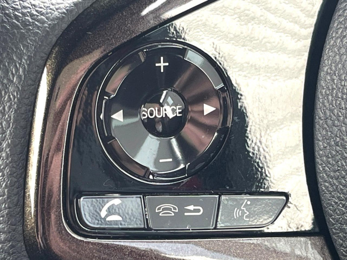 2019 Honda N-BOX CUSTOM DBA-JF3 (UW-69f1f70e20c3f)[14]