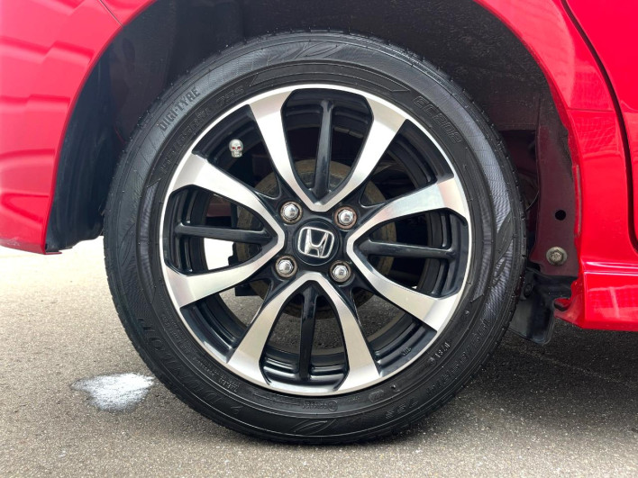 2019 Honda N-BOX CUSTOM DBA-JF3 (UW-69f1f70e20c3f)[13]