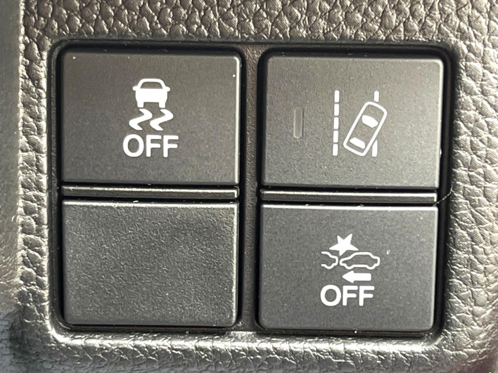 2019 Honda N-BOX CUSTOM DBA-JF3 (UW-69f1f70e20c3f)[20]