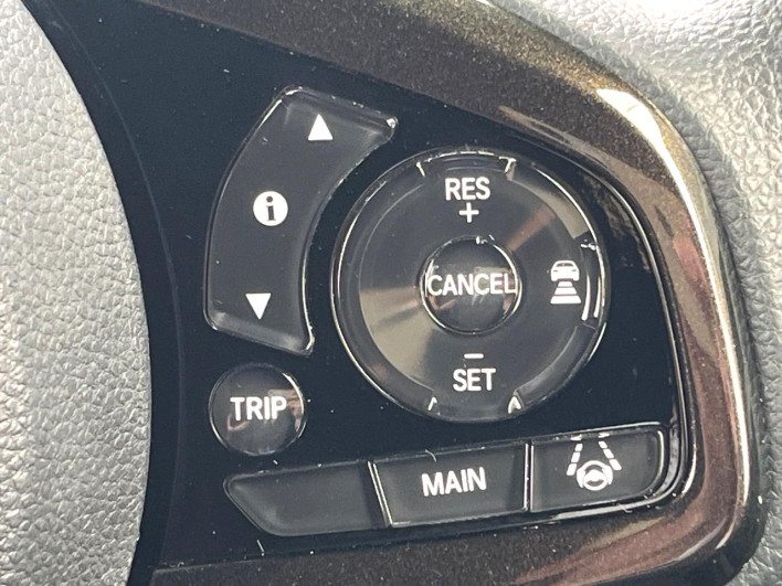 2019 Honda N-BOX CUSTOM DBA-JF3 (UW-69f1f70e20c3f)[15]