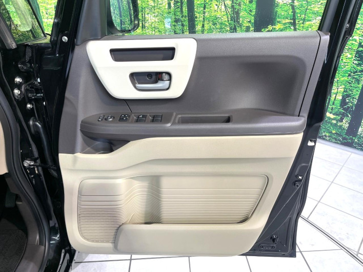 2019 Honda N-BOX DBA-JF3 (UW-69f1f70e684ba)[22]