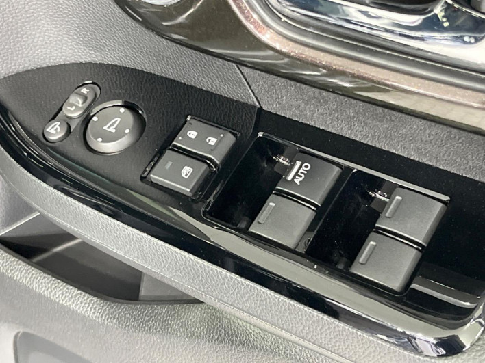 2020 Honda N-BOX CUSTOM 6BA-JF3 (UW-69f1f70ee5f65)[4]