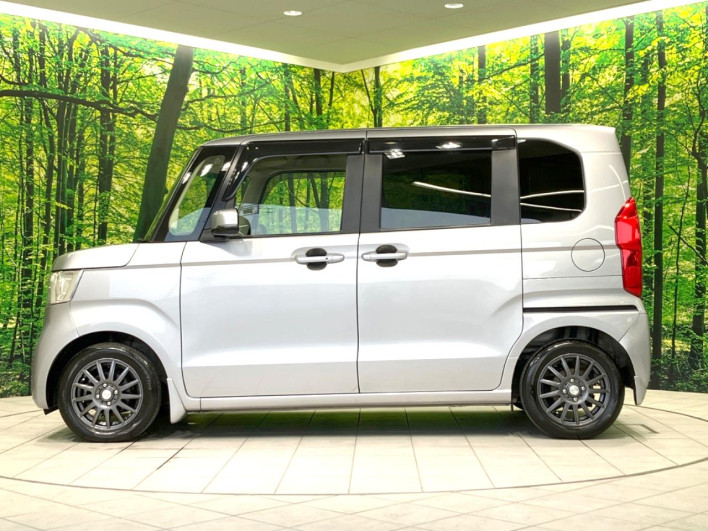 2018 Honda N-BOX DBA-JF3 (UW-69f1f7116e39b)[18]