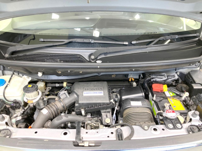 2018 Honda N-BOX DBA-JF3 (UW-69f1f7116e39b)[8]