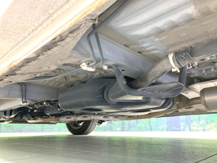 2018 Honda N-BOX DBA-JF3 (UW-69f1f7116e39b)[24]