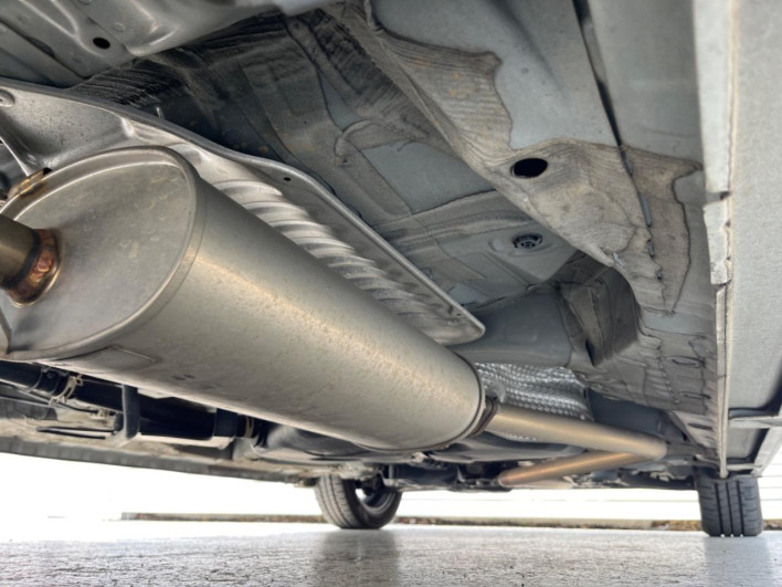 2018 Honda N-BOX CUSTOM DBA-JF3 (UW-69f1f711e028f)[21]