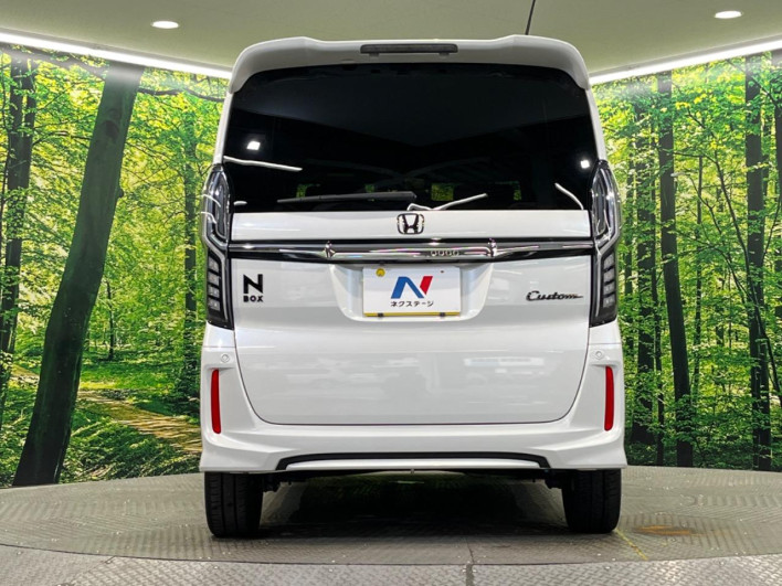 2019 Honda N-BOX CUSTOM DBA-JF3 (UW-69f1f7124f0e4)[7]