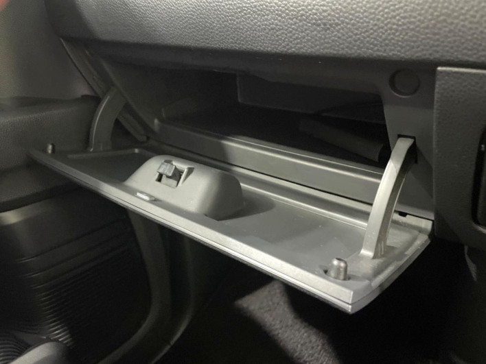 2019 Honda N-BOX CUSTOM DBA-JF3 (UW-69f1f712c0797)[22]