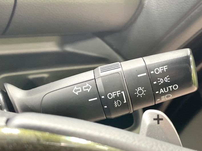 2019 Honda N-BOX CUSTOM DBA-JF3 (UW-69f1f712c0797)[16]