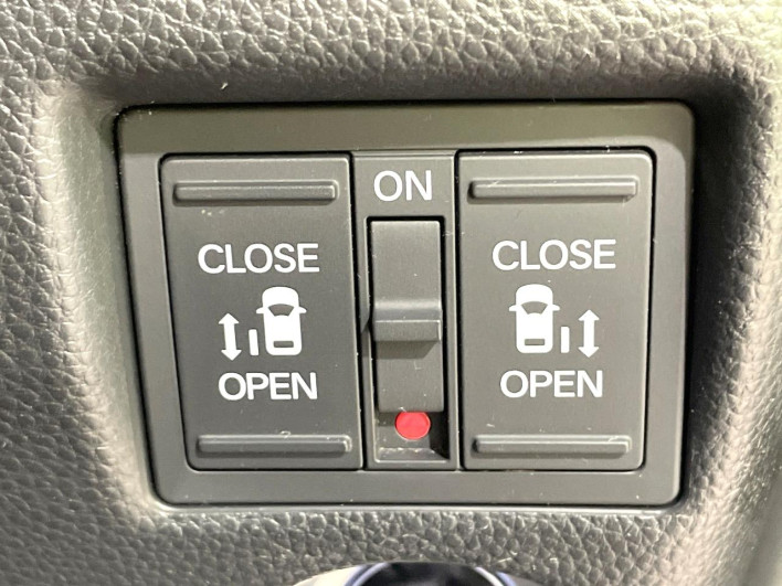 2019 Honda N-BOX CUSTOM DBA-JF3 (UW-69f1f712c0797)[13]