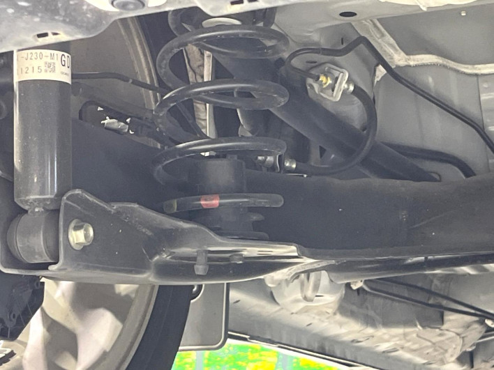 2022 Honda N-BOX CUSTOM 6BA-JF3 (UW-69f1f7141eee2)[18]