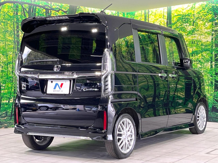 2023 Honda N-BOX CUSTOM 6BA-JF3 (UW-69f1f71525f60)[17]