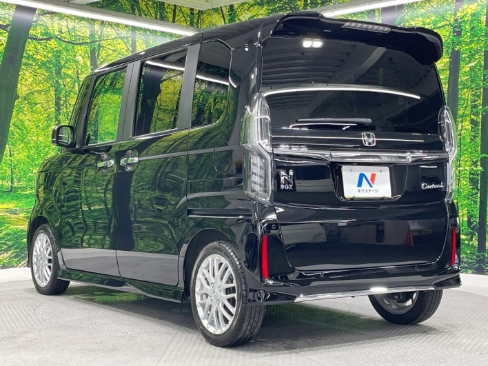 2023 Honda N-BOX CUSTOM 6BA-JF3 (UW-69f1f7162c75b)[19]