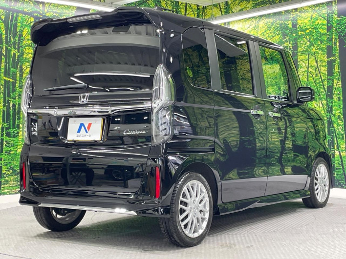 2023 Honda N-BOX CUSTOM 6BA-JF3 (UW-69f1f7162c75b)[17]