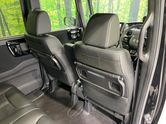 2023 Honda N-BOX CUSTOM 6BA-JF3 (UW-69f1f7162c75b)[24]