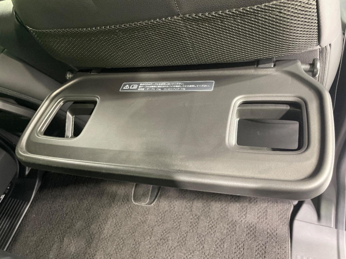 2023 Honda N-BOX CUSTOM 6BA-JF3 (UW-69f1f7162c75b)[25]