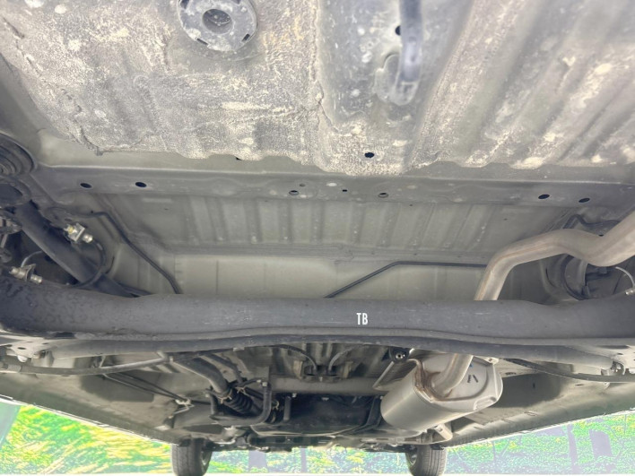 2021 Honda N-BOX CUSTOM 6BA-JF3 (UW-69f1f71660a5a)[23]