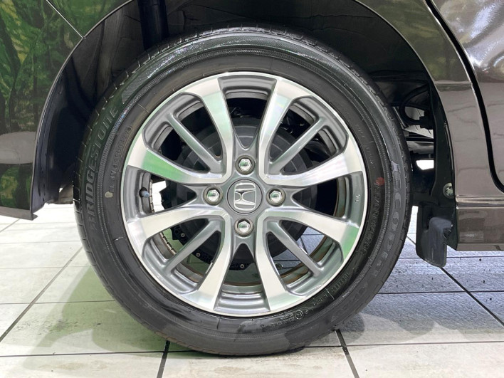 2022 Honda N-BOX CUSTOM 6BA-JF3 (UW-69f1f716ba349)[28]