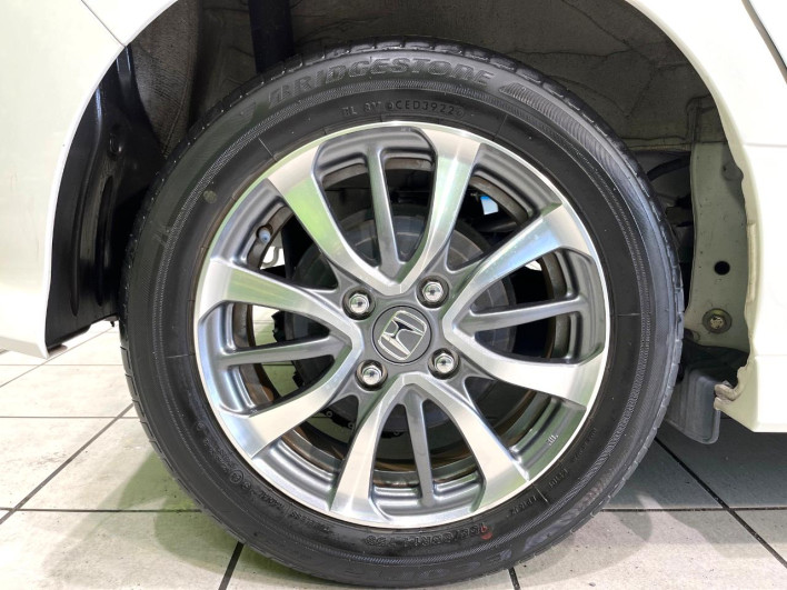 2022 Honda N-BOX CUSTOM 6BA-JF3 (UW-69f1f71787b5f)[16]