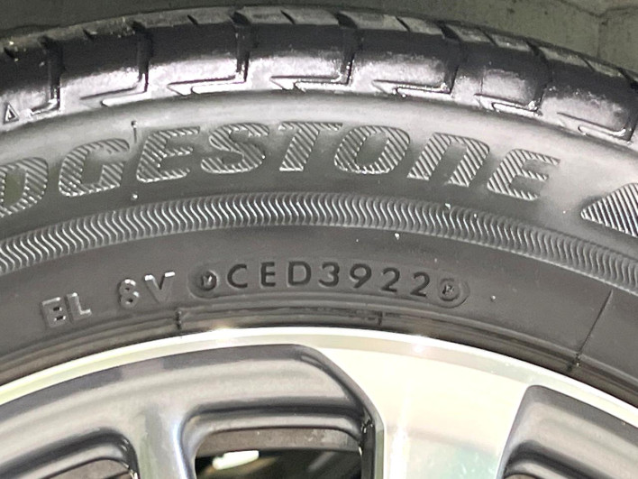 2022 Honda N-BOX CUSTOM 6BA-JF3 (UW-69f1f71787b5f)[17]