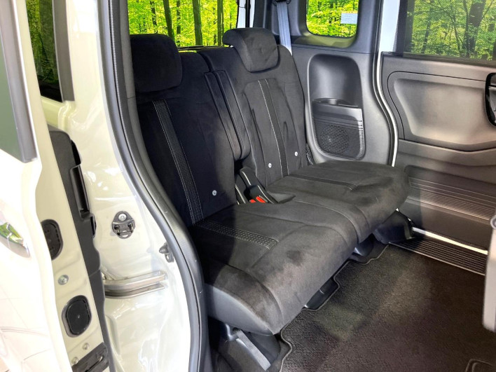 2022 Honda N-BOX CUSTOM 6BA-JF3 (UW-69f1f71787b5f)[24]