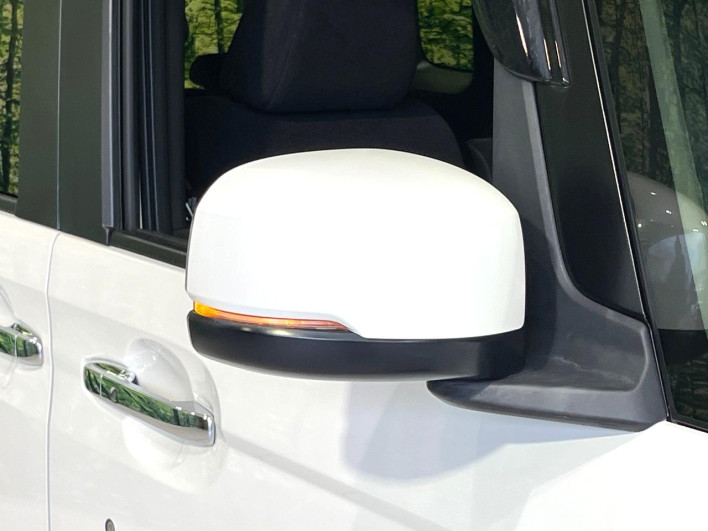 2022 Honda N-BOX CUSTOM 6BA-JF3 (UW-69f1f71787b5f)[22]