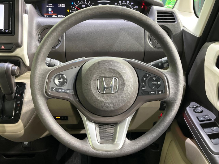 2019 Honda N-BOX DBA-JF4 (UW-69f1f7189c07c)[26]