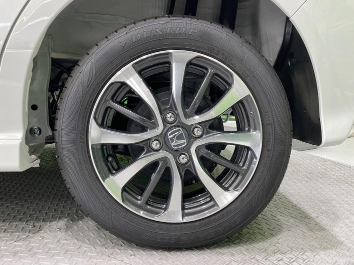 2025 Honda N-BOX CUSTOM 6BA-JF5 (UW-69f1f71d85360)[12]