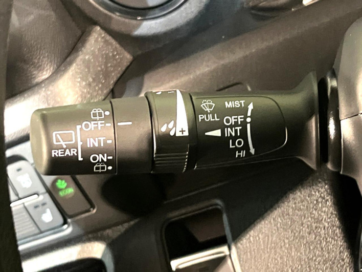 2025 Honda N-BOX CUSTOM 6BA-JF5 (UW-69f1f71e078e2)[21]