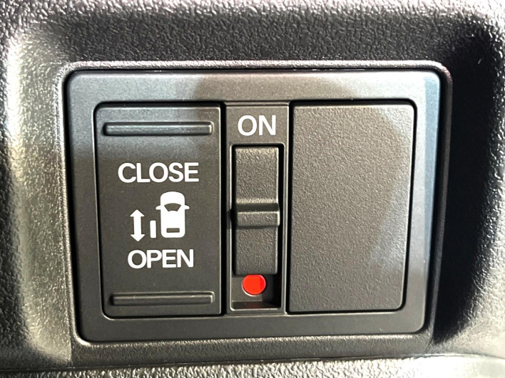 2025 Honda N-BOX CUSTOM 6BA-JF5 (UW-69f1f71e078e2)[9]