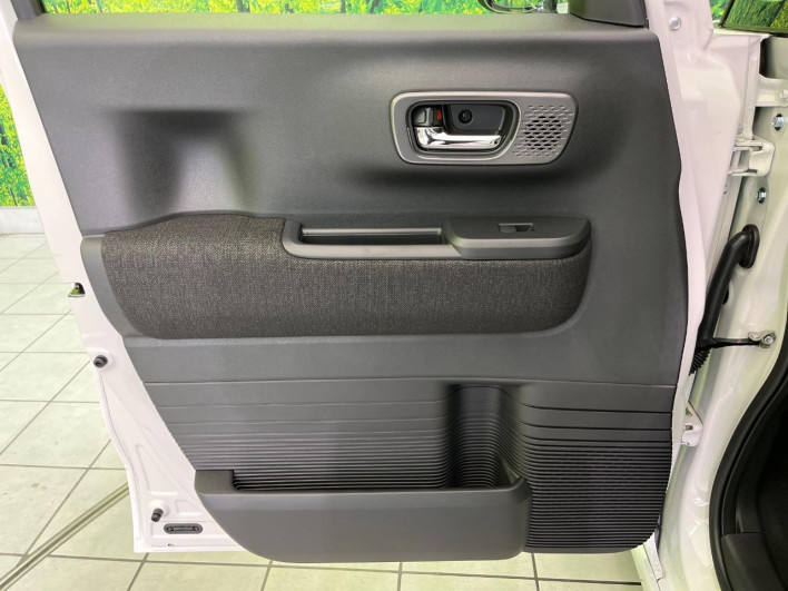 2026 Honda N-BOX CUSTOM 6BA-JF5 (UW-69f1f72099cfb)[28]