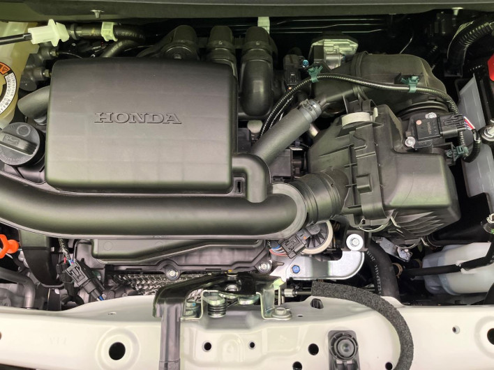 2026 Honda N-BOX CUSTOM 6BA-JF5 (UW-69f1f72099cfb)[5]