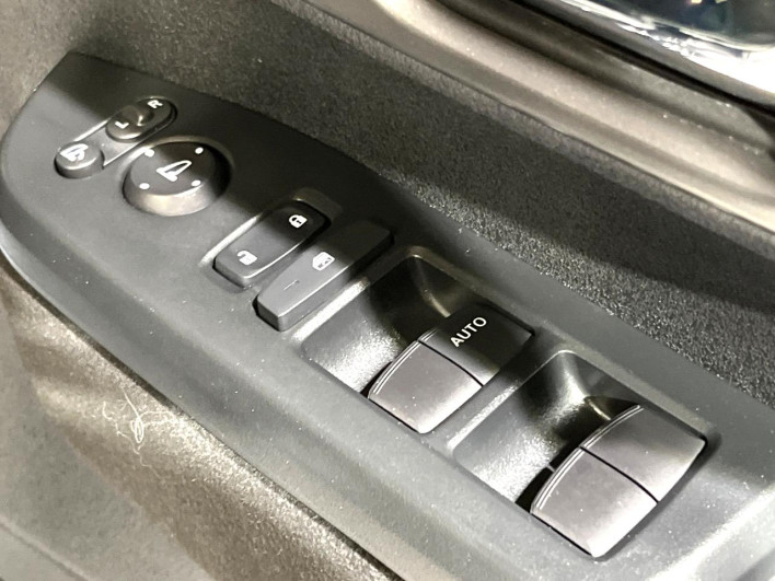 2024 Honda N-BOX CUSTOM 6BA-JF5 (UW-69f1f7219ae61)[6]