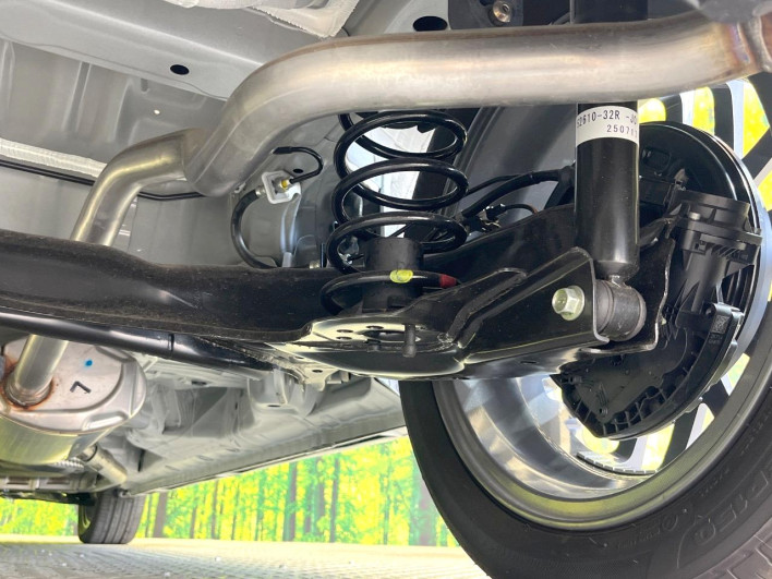 2025 Honda N-BOX CUSTOM 6BA-JF5 (UW-69f1f72242a8e)[28]