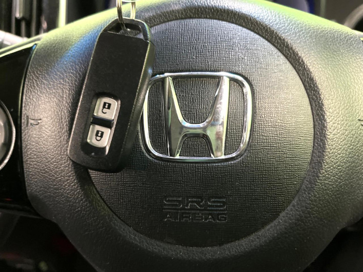 2015 Honda N-ONE DBA-JG1 (UW-69f1f72398101)[28]