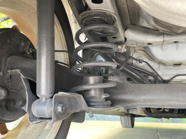 2014 Honda N-WGN Custom DBA-JH1 (UW-69f1f725aac8e)[21]