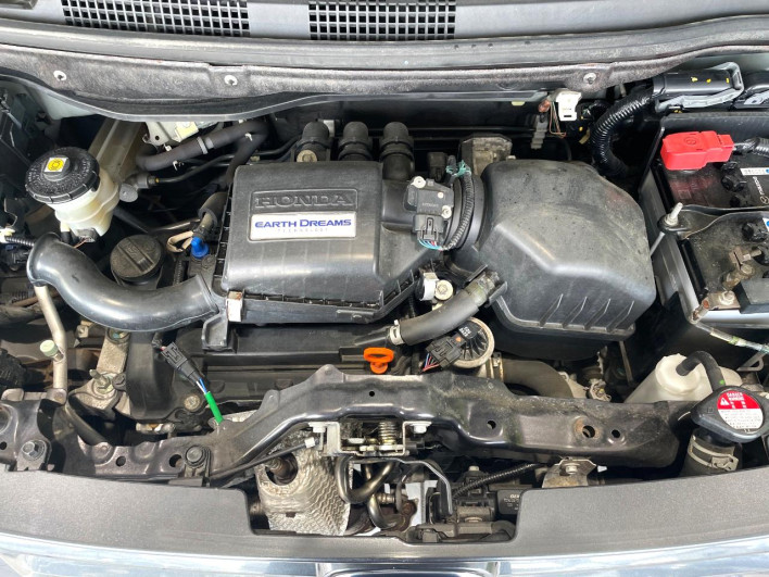 2014 Honda N-WGN Custom DBA-JH1 (UW-69f1f725c61ed)[5]