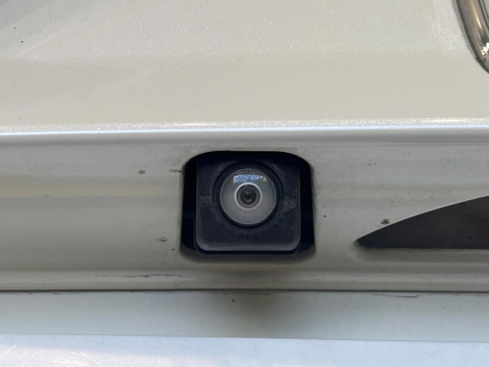 2015 Honda N-WGN DBA-JH1 (UW-69f1f7286348d)[15]