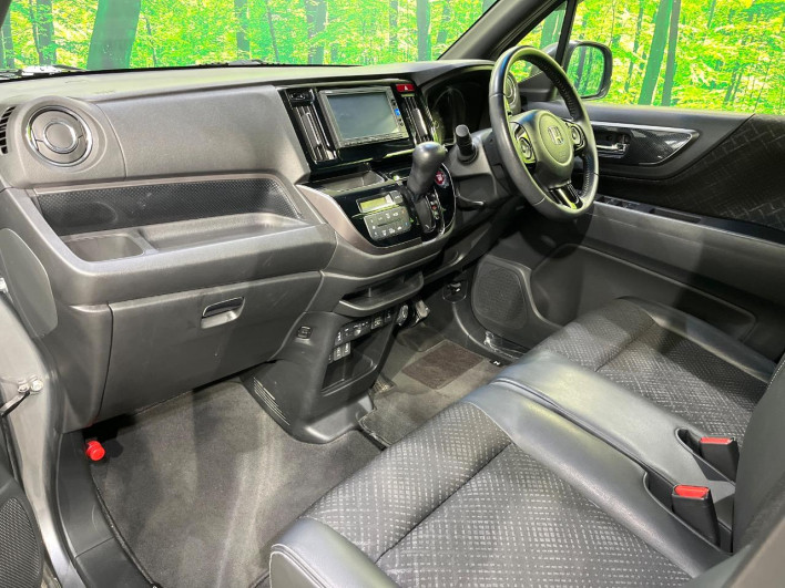 2017 Honda N-WGN Custom DBA-JH2 (UW-69f1f7286e07d)[27]