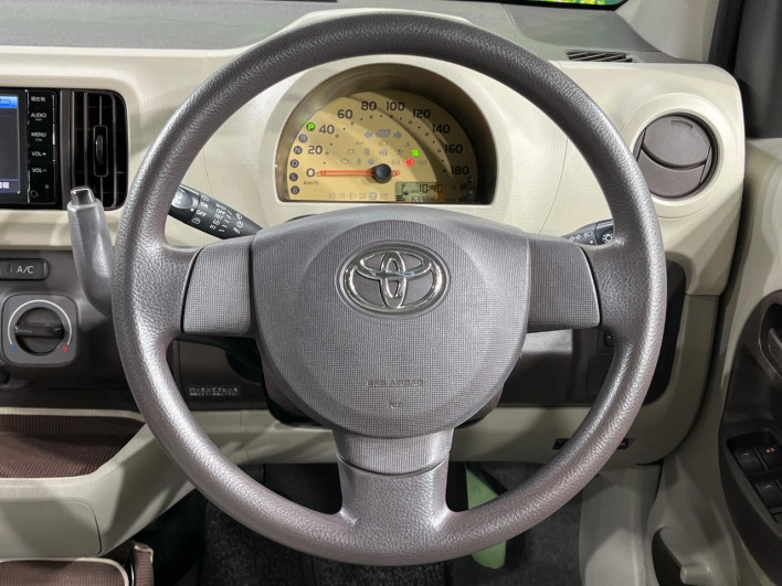 2011 Toyota Passo DBA-KGC30 (UW-69f1f7328c530)[18]
