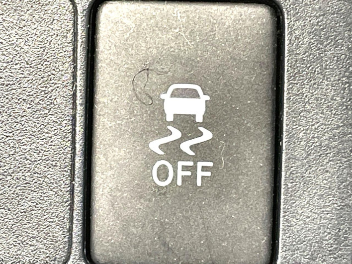 2018 Toyota Vitz DBA-KSP130 (UW-69f1f7353989d)[9]