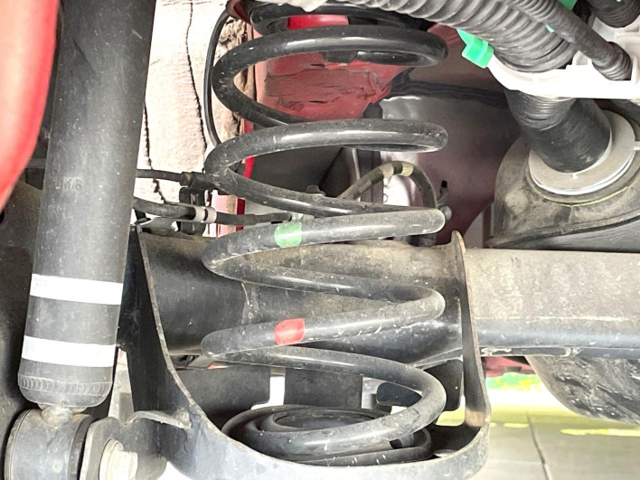 2018 Toyota Vitz DBA-KSP130 (UW-69f1f7353989d)[20]