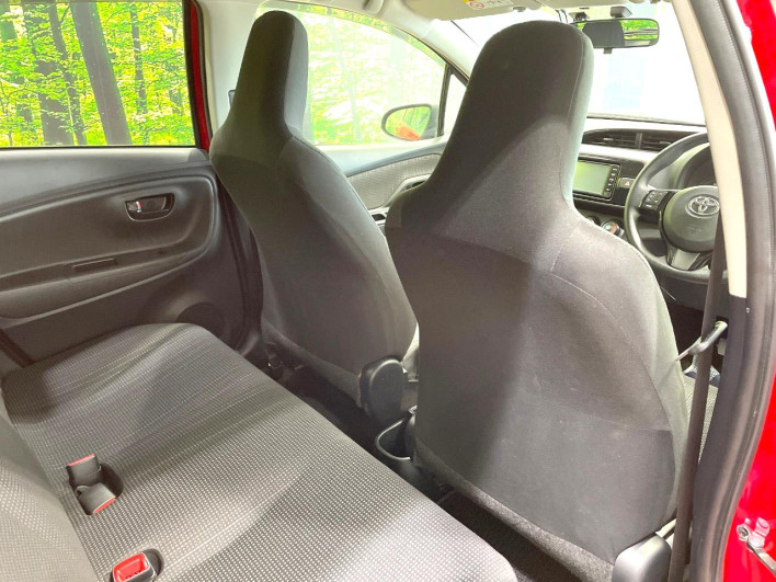 2018 Toyota Vitz DBA-KSP130 (UW-69f1f7353989d)[27]