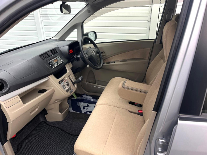 2014 Daihatsu Move DBA-LA100S (UW-69f1f739ceed1)[16]