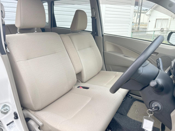 2013 Daihatsu Move DBA-LA110S (UW-69f1f739e2274)[26]