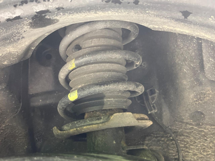 2016 Daihatsu Cast DBA-LA260S (UW-69f1f73ea1edb)[28]