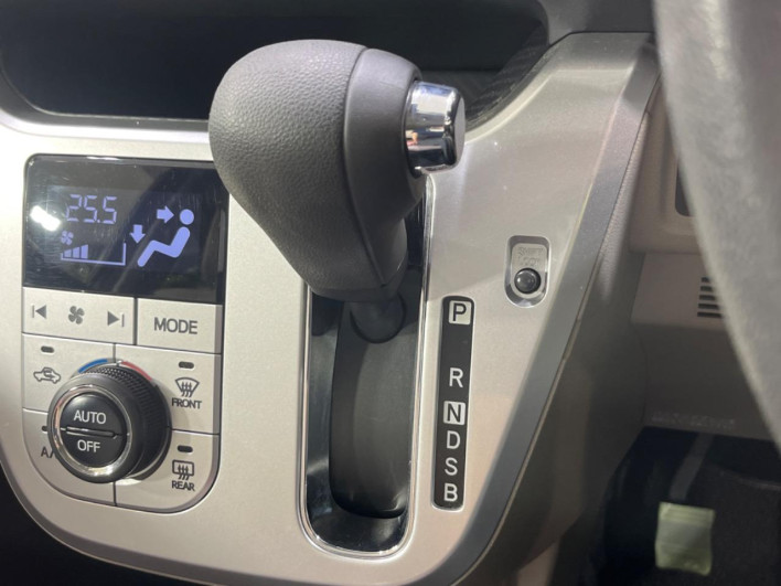 2016 Daihatsu Cast DBA-LA260S (UW-69f1f73ea1edb)[13]