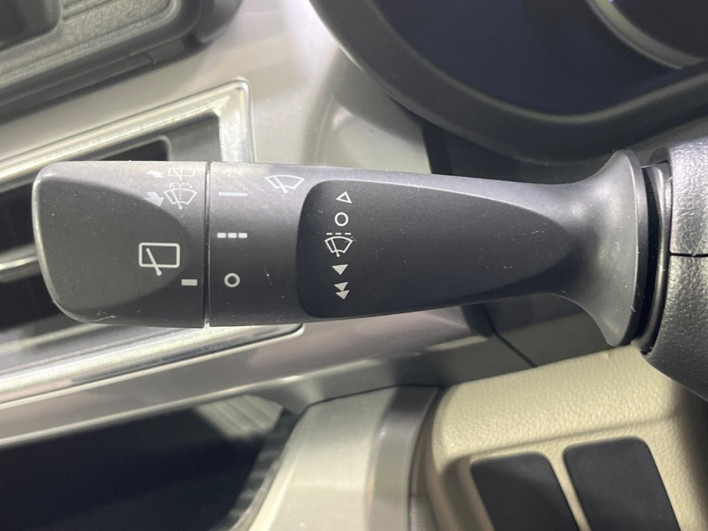 2016 Daihatsu Cast DBA-LA260S (UW-69f1f73ea1edb)[15]