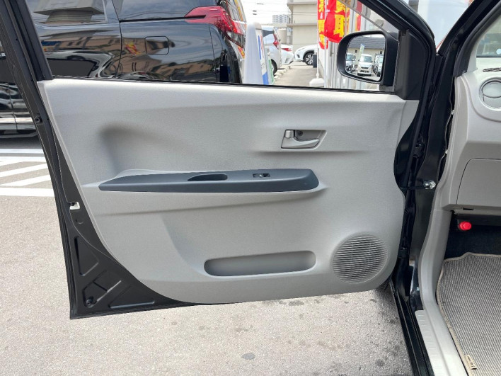 2015 Daihatsu Mirai Ease DBA-LA300S (UW-69f1f73ecf85d)[28]